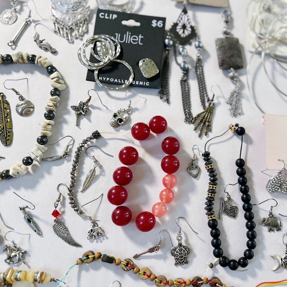 Jewelry Lot Mixed Assorted Earrings Bracelets Chains Broken Crafting 78 Pieces